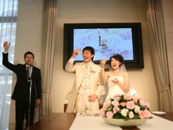 大好きなお酒 をウェディングテーマに センティール ラ セゾン中島公園 ブライズルーム北海道